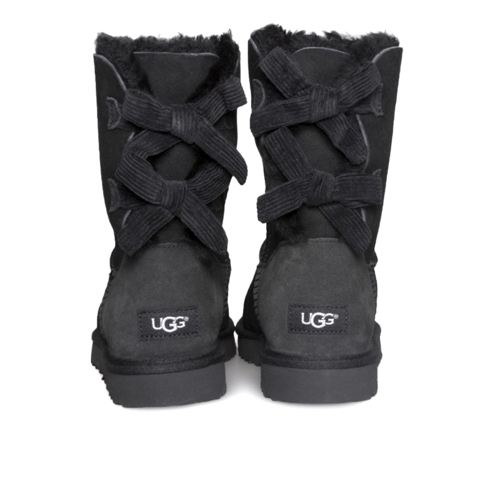 UGG Bailey Corduroy Bow Black Size 9